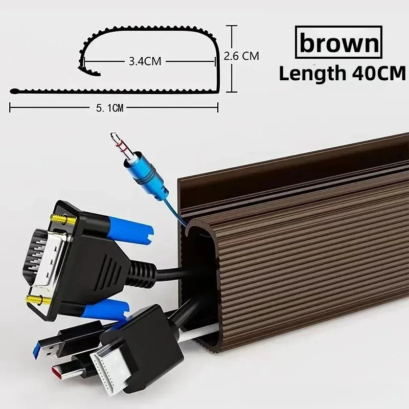 1 unidad de bandeja para cables de escritorio de PVC de 40x5,1 cm, ubicada debajo de la bandeja para cables de escritorio.