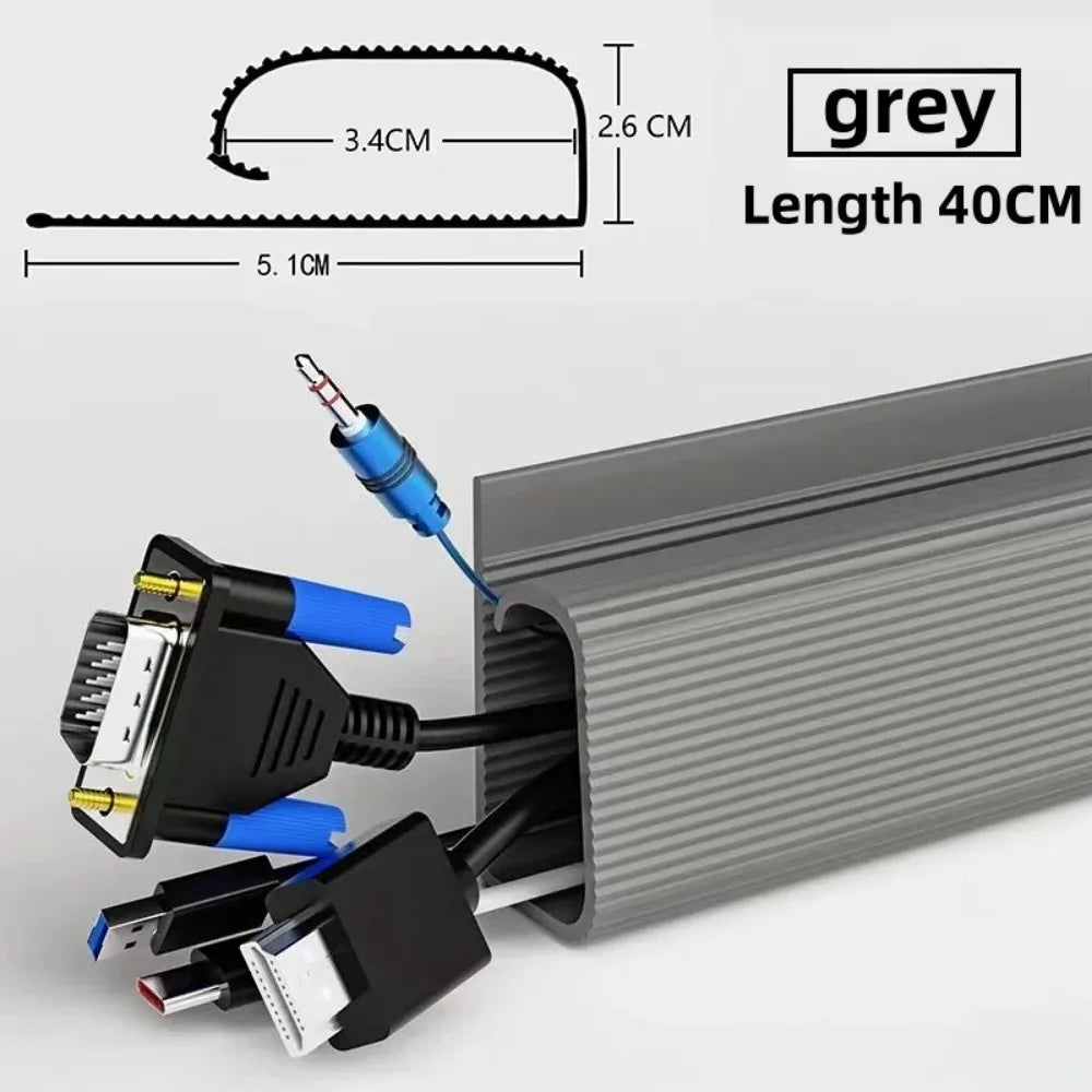 1 unidad de bandeja para cables de escritorio de PVC de 40x5,1 cm, ubicada debajo de la bandeja para cables de escritorio.